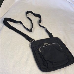 LN Baggallini crossbody bag! Black Nylon